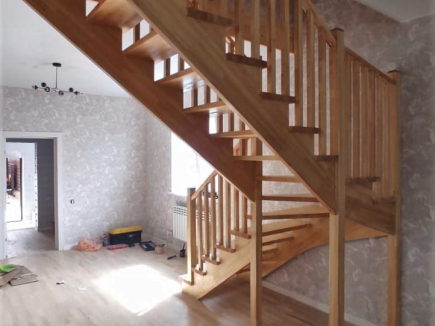 Проект #85. Лестница Г-образная с забежными ступенями Проект #85. Лестница Г-образная с забежными ступенями — Строительные калькуляторы онлайн